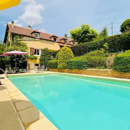 Dom wakacyjny House With Swimming Pool, Sleeps 12 *